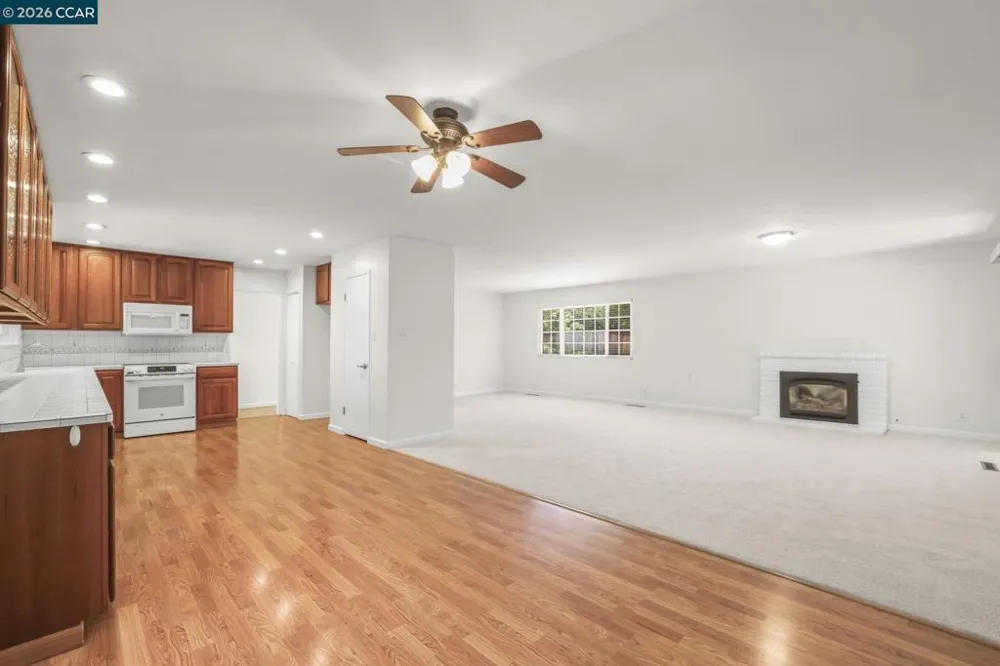 11 Xavier Pl Clayton, CA 94517
