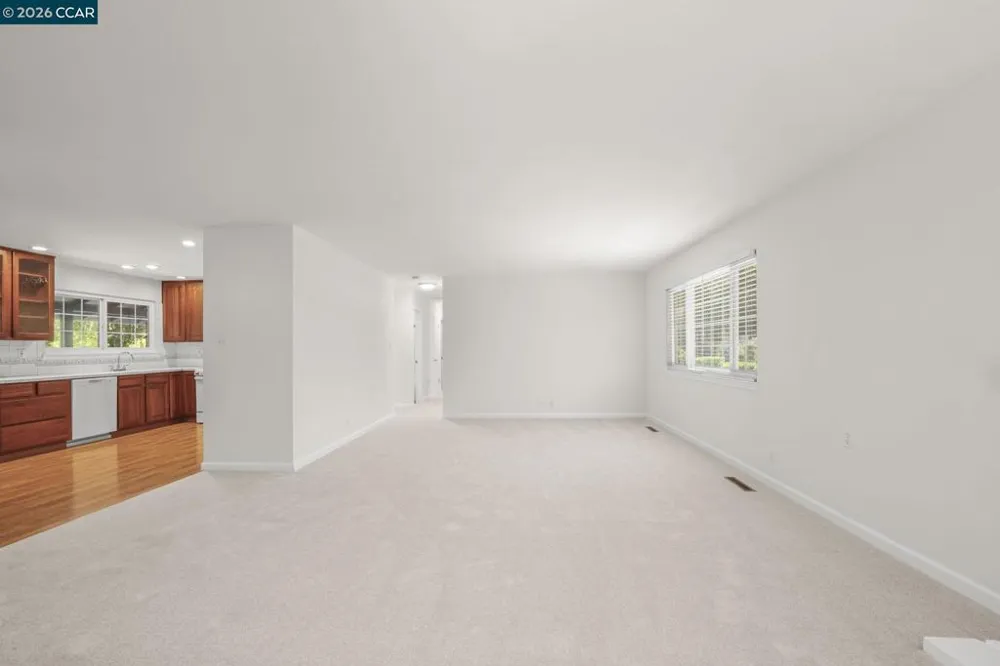 11 Xavier Pl Clayton, CA 94517