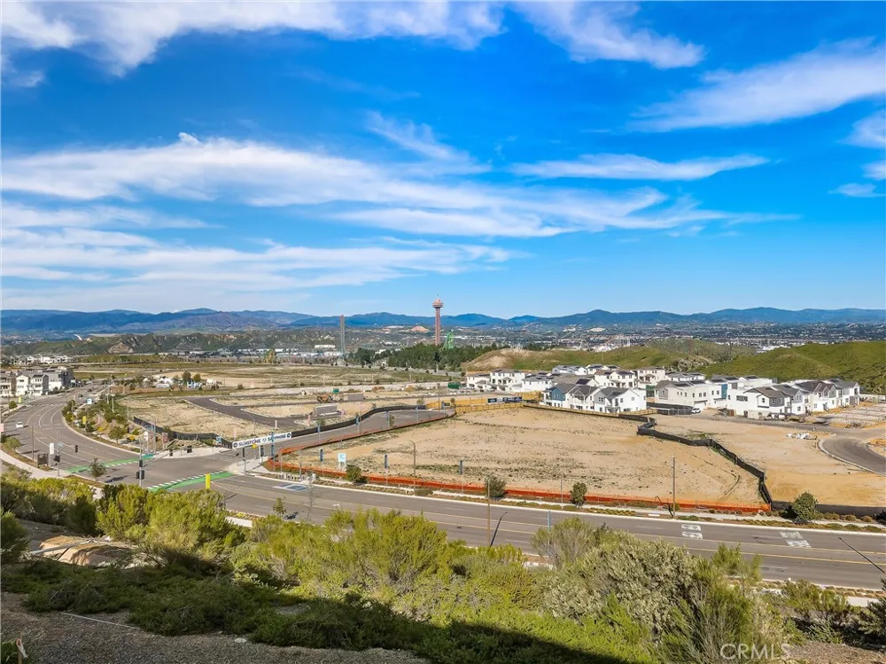 26767 Laurel Mountain Loop Valencia, CA 91381
