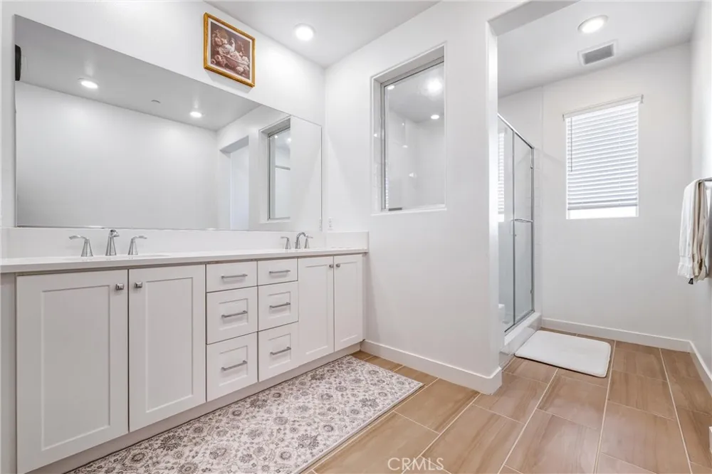 26767 Laurel Mountain Loop Valencia, CA 91381