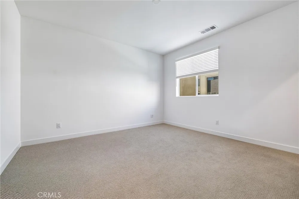 26767 Laurel Mountain Loop Valencia, CA 91381