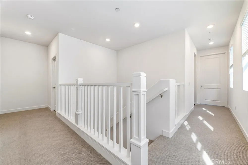 26767 Laurel Mountain Loop Valencia, CA 91381