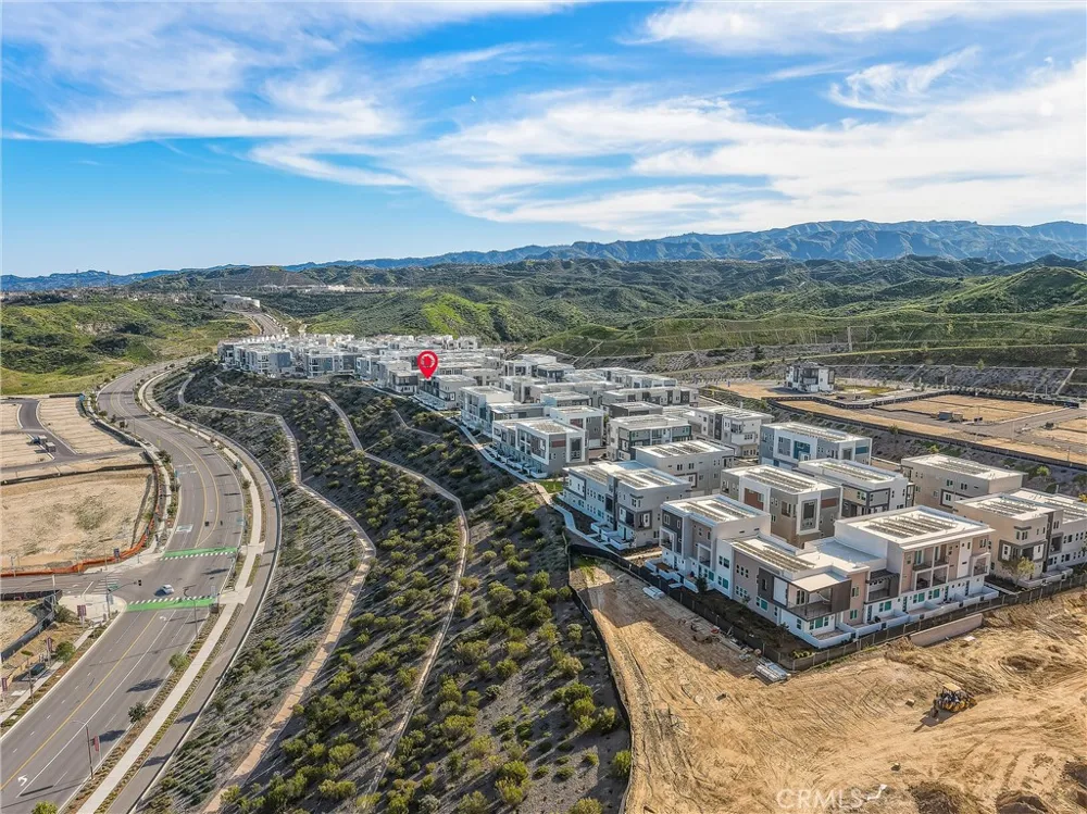 26767 Laurel Mountain Loop Valencia, CA 91381