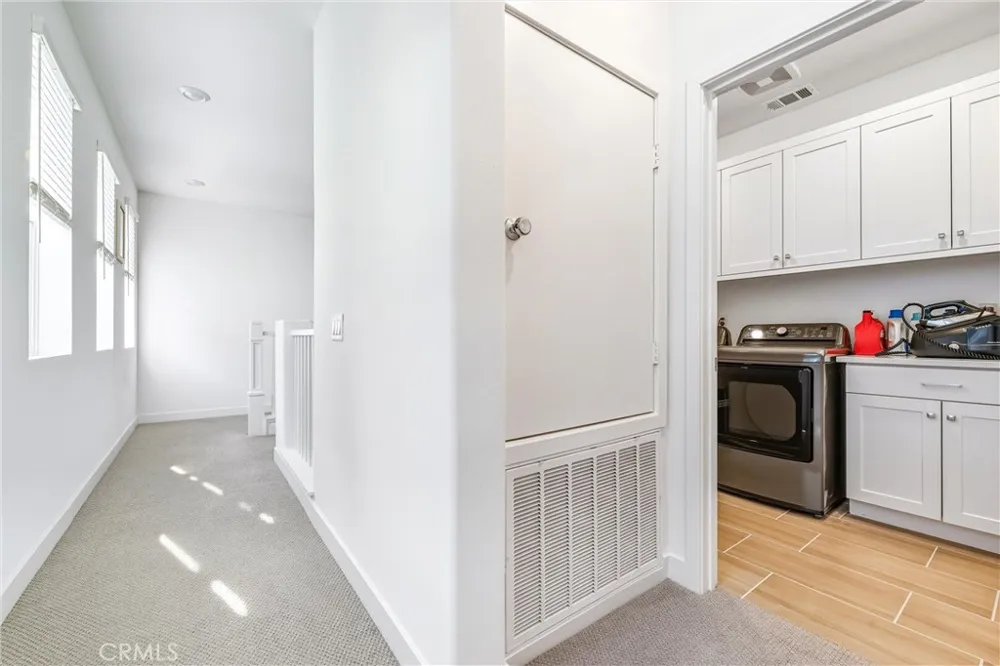 26767 Laurel Mountain Loop Valencia, CA 91381