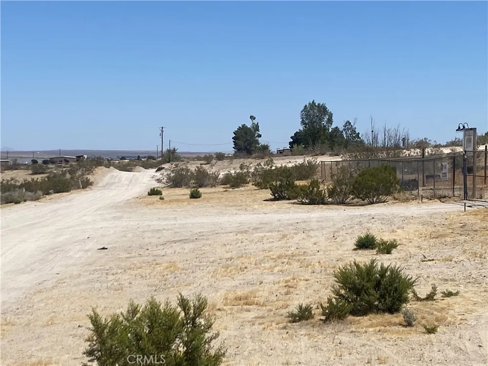 22175 Amerigo Oro Grande, CA 92368