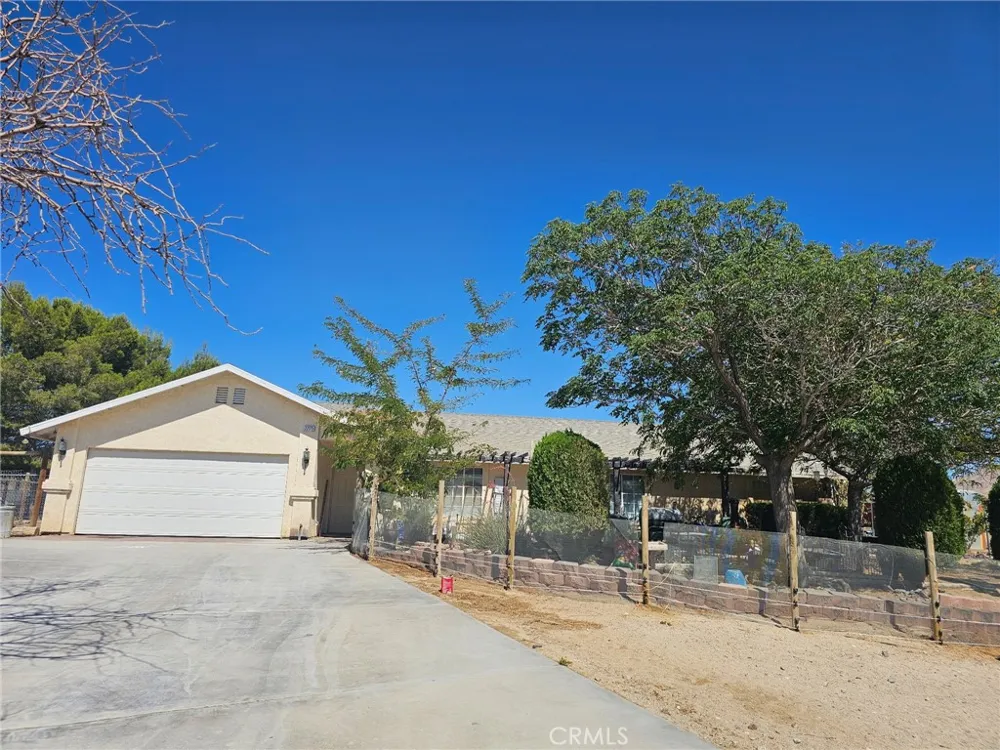 22175 Amerigo Oro Grande, CA 92368