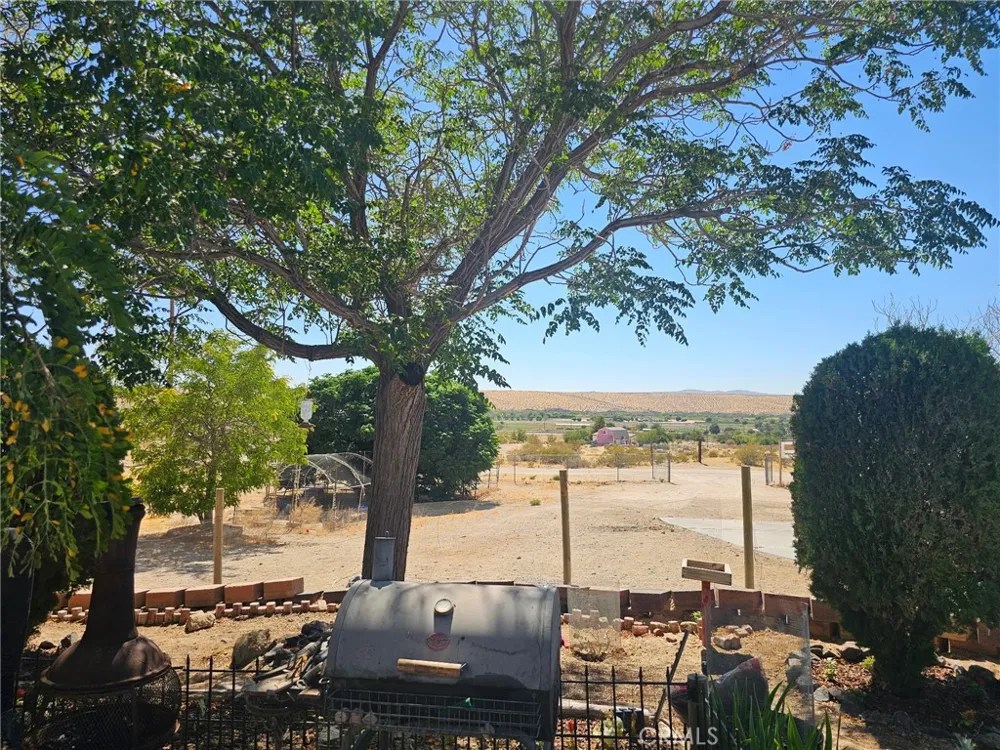 22175 Amerigo Oro Grande, CA 92368
