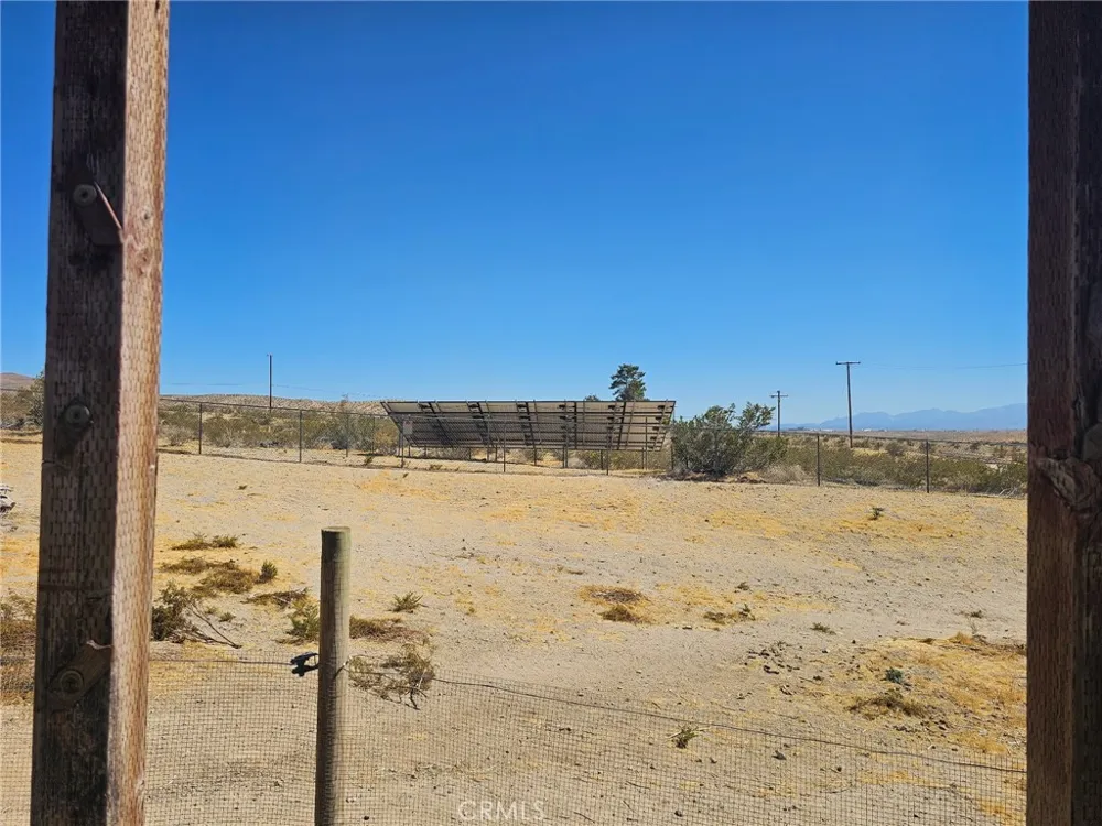 22175 Amerigo Oro Grande, CA 92368