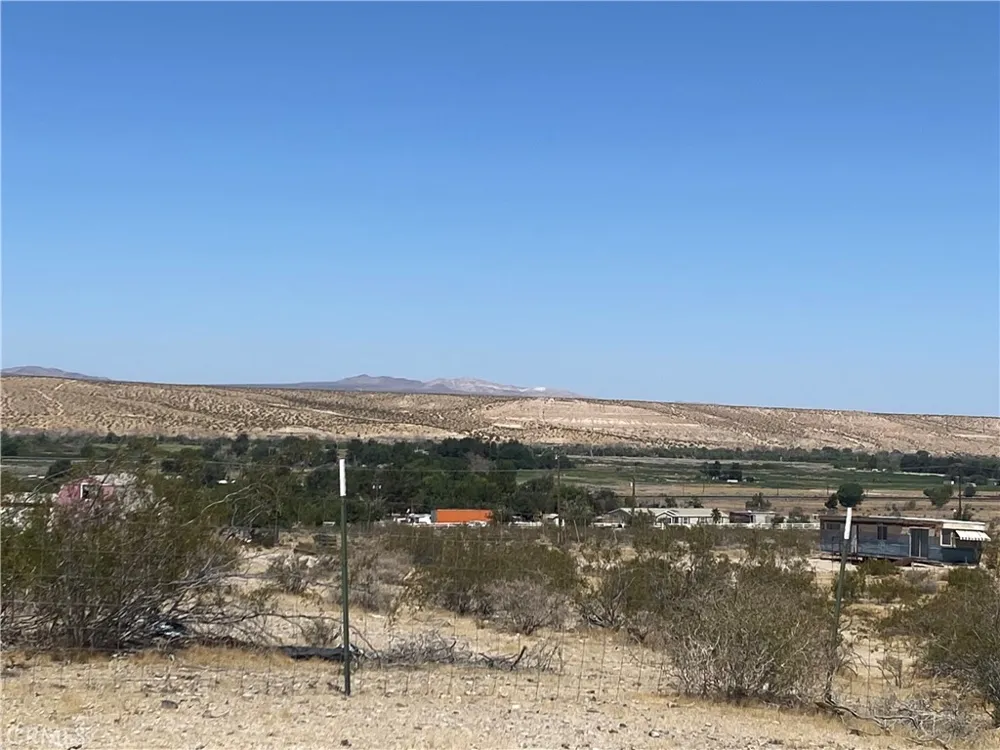 22175 Amerigo Oro Grande, CA 92368