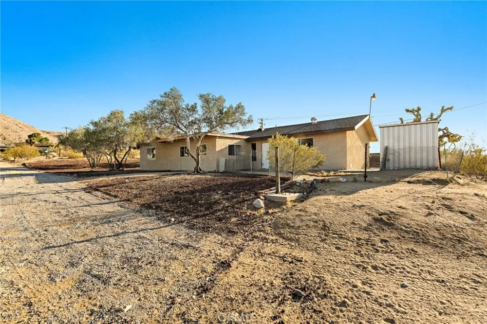 7453 Olympic Road Joshua Tree, CA 92252