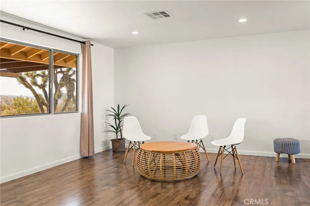 7453 Olympic Road Joshua Tree, CA 92252