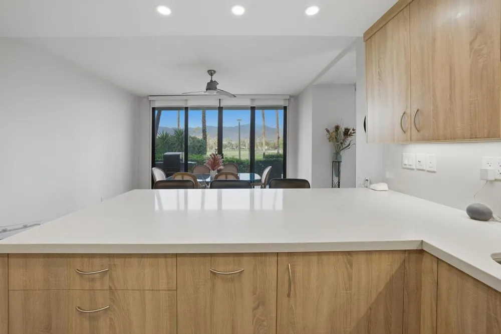 910 Island Drive #114 Rancho Mirage, CA 92270