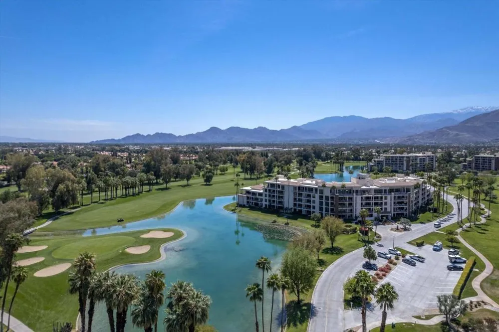 910 Island Drive #114 Rancho Mirage, CA 92270