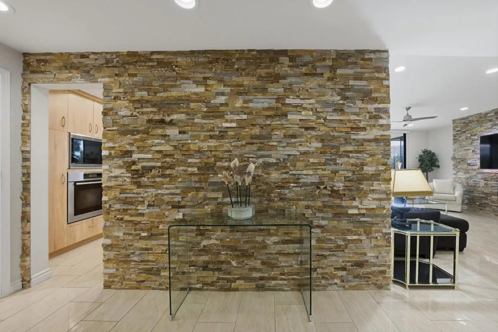 910 Island Drive #114 Rancho Mirage, CA 92270