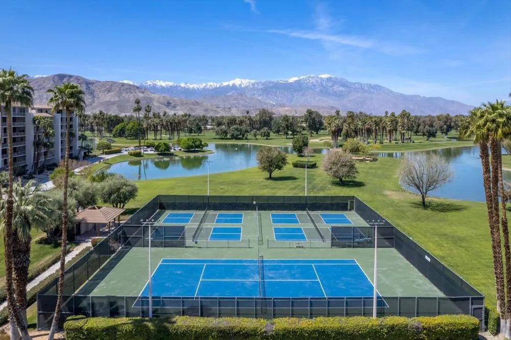 910 Island Drive #114 Rancho Mirage, CA 92270