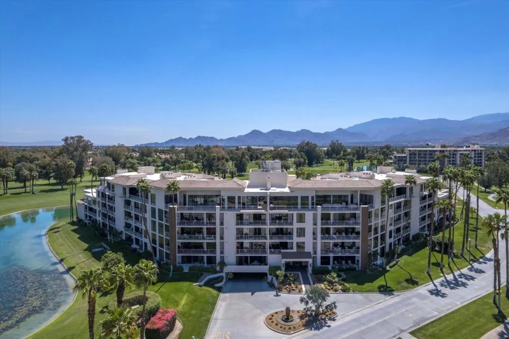 910 Island Drive #114 Rancho Mirage, CA 92270