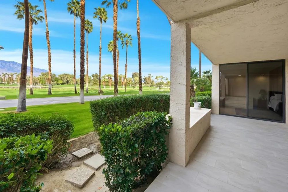910 Island Drive #114 Rancho Mirage, CA 92270