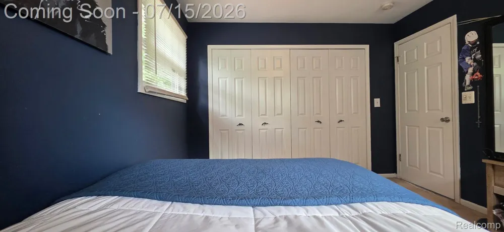 3285 Mapledale Street Commerce Charter Township, MI 48382