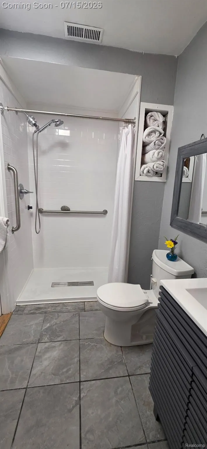 3285 Mapledale Street Commerce Charter Township, MI 48382