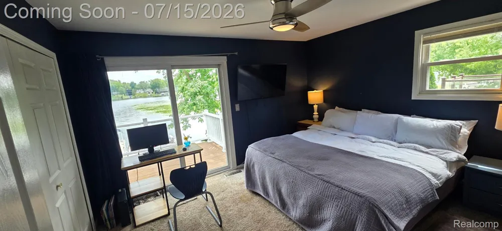 3285 Mapledale Street Commerce Charter Township, MI 48382