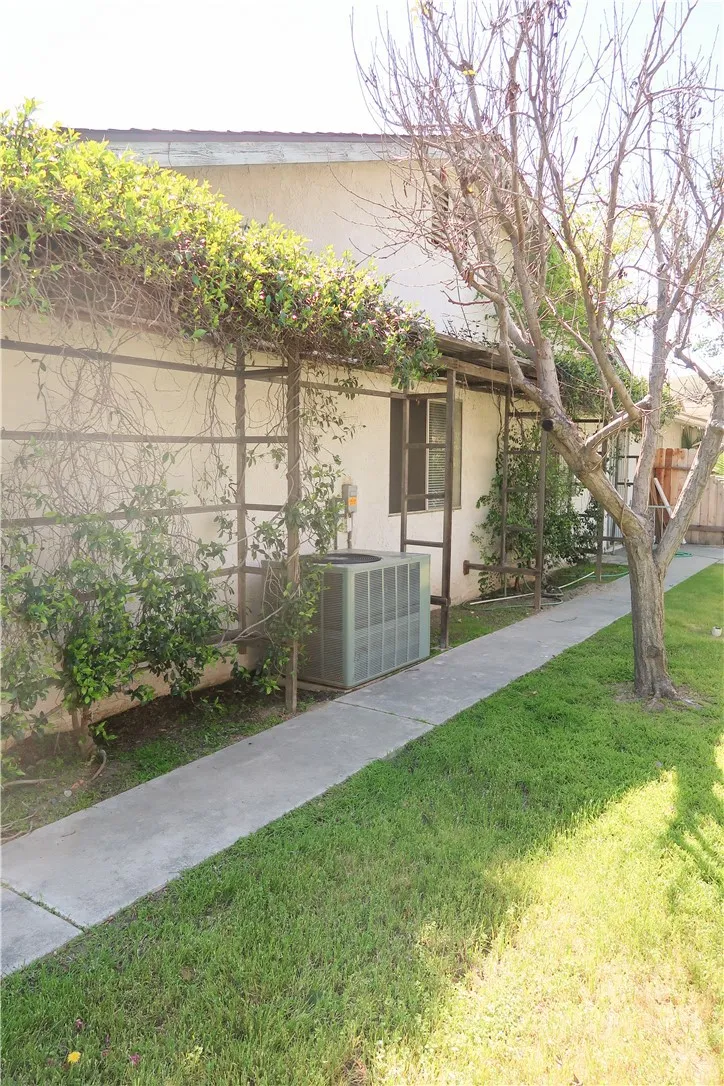 25948 Gardner Loma Linda, CA 92354