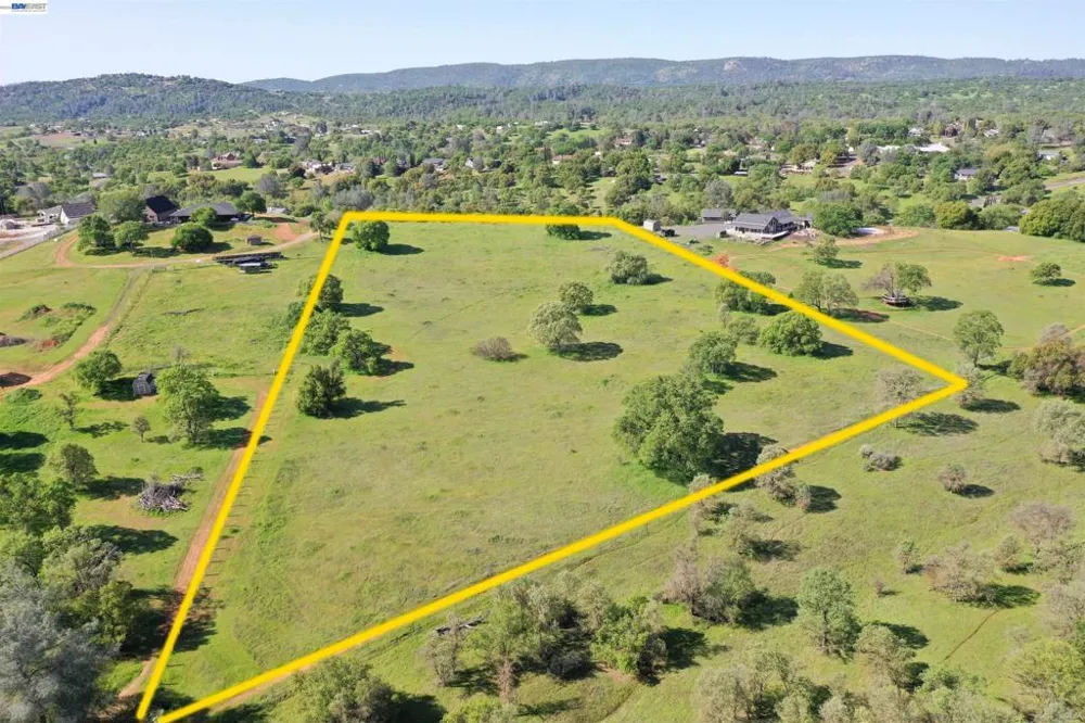 2844 Canoe Copperopolis, CA 95228