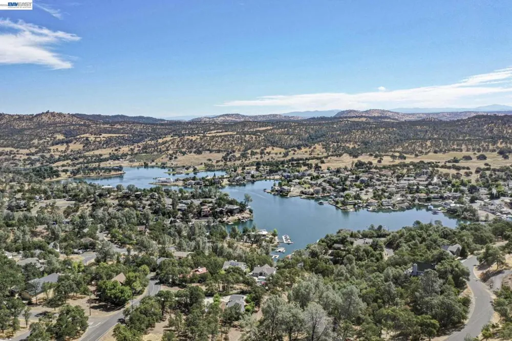 2844 Canoe Copperopolis, CA 95228