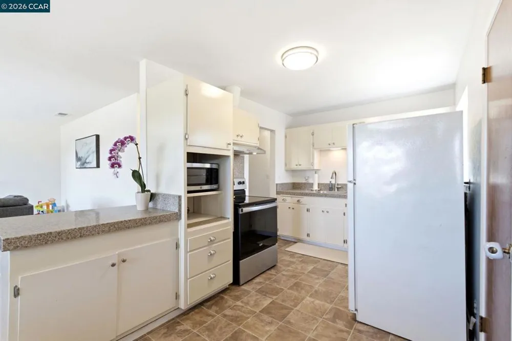 1548 James St Fairfield, CA 94533