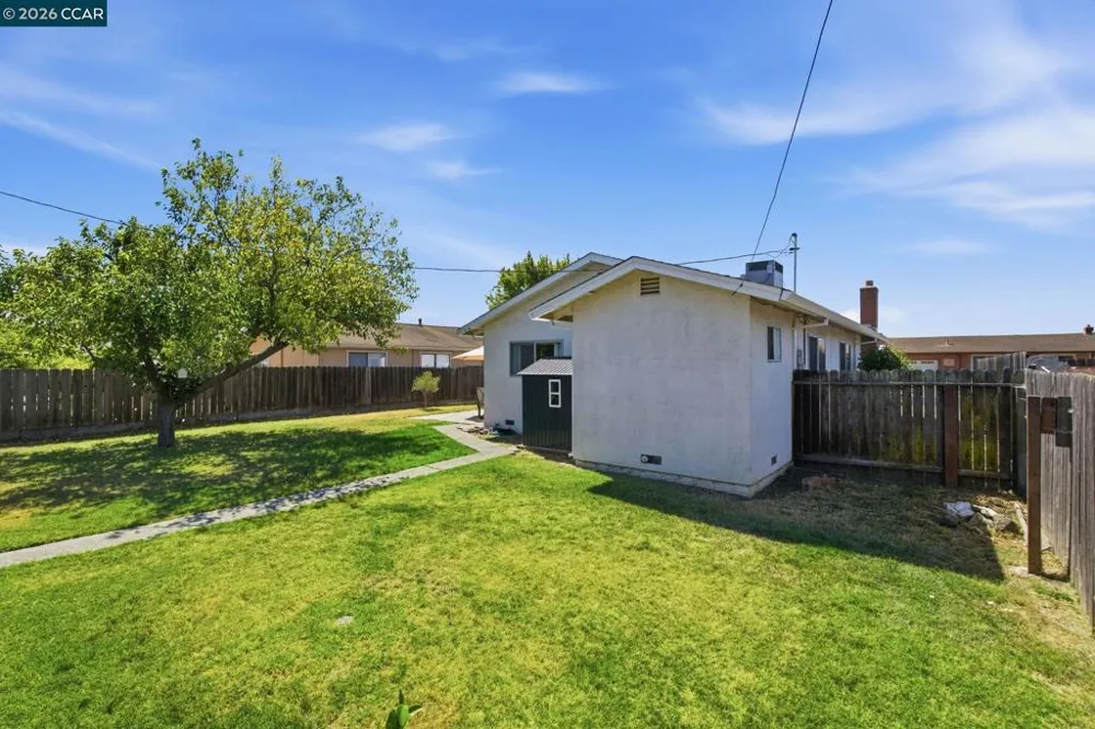 1548 James St Fairfield, CA 94533