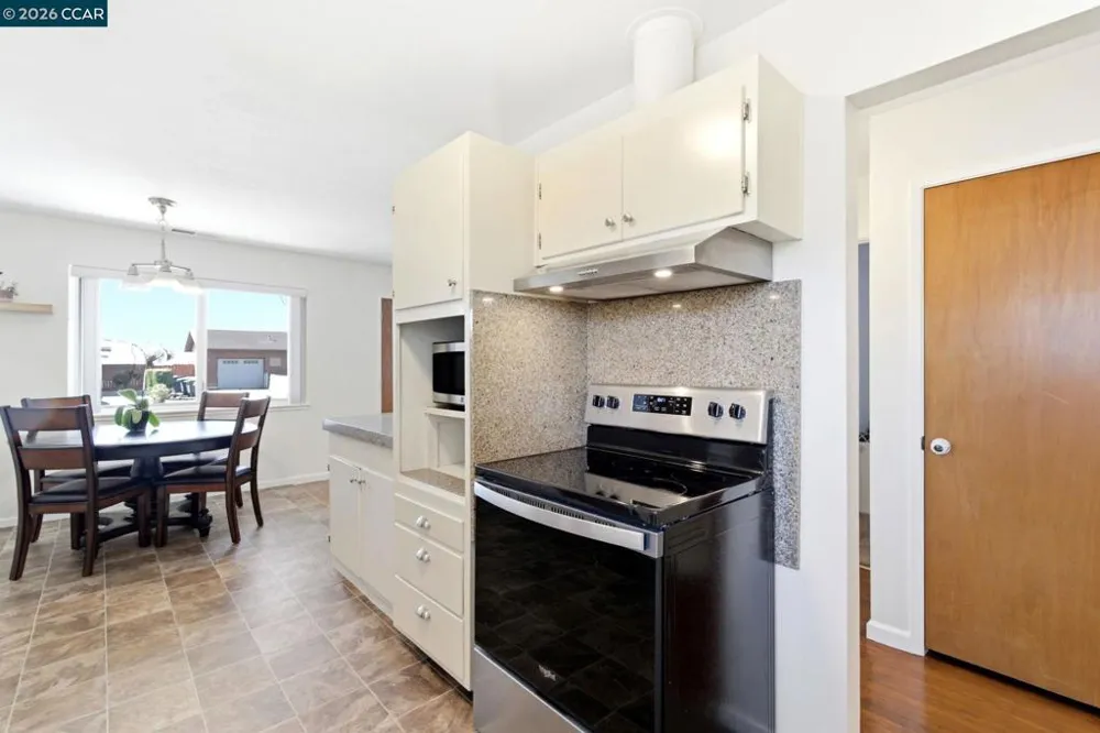 1548 James St Fairfield, CA 94533