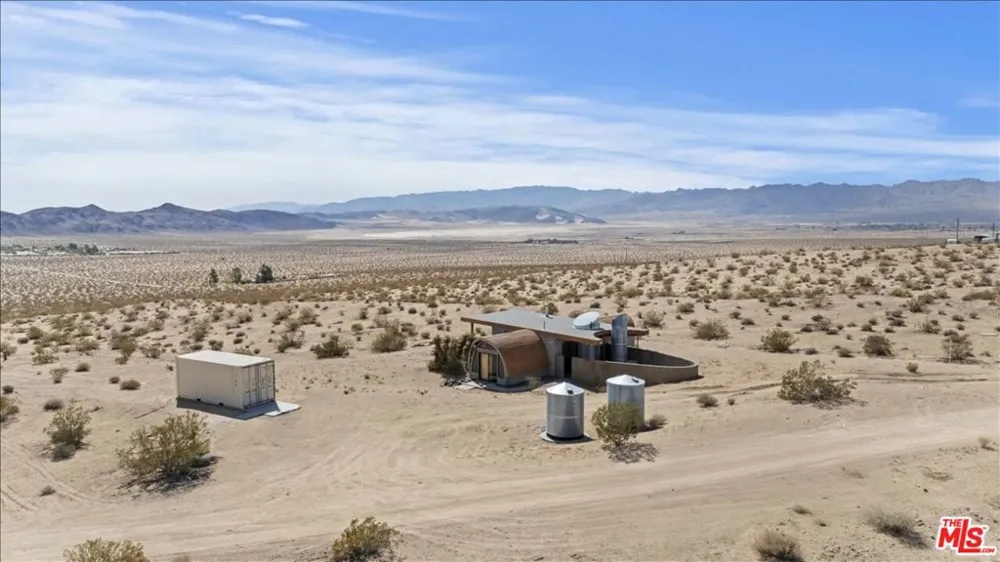 2373 Arizona Road Joshua Tree, CA 92252