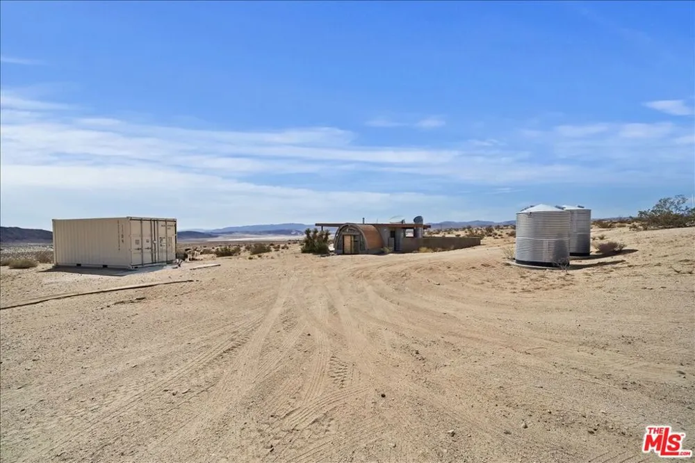 2373 Arizona Road Joshua Tree, CA 92252