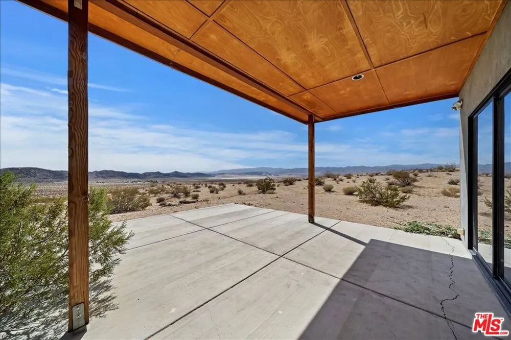 2373 Arizona Road Joshua Tree, CA 92252