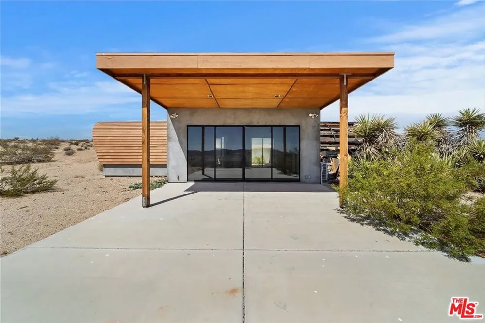 2373 Arizona Road Joshua Tree, CA 92252