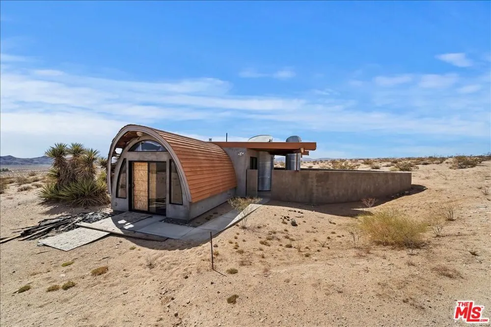 2373 Arizona Road Joshua Tree, CA 92252