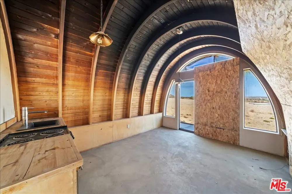 2373 Arizona Road Joshua Tree, CA 92252