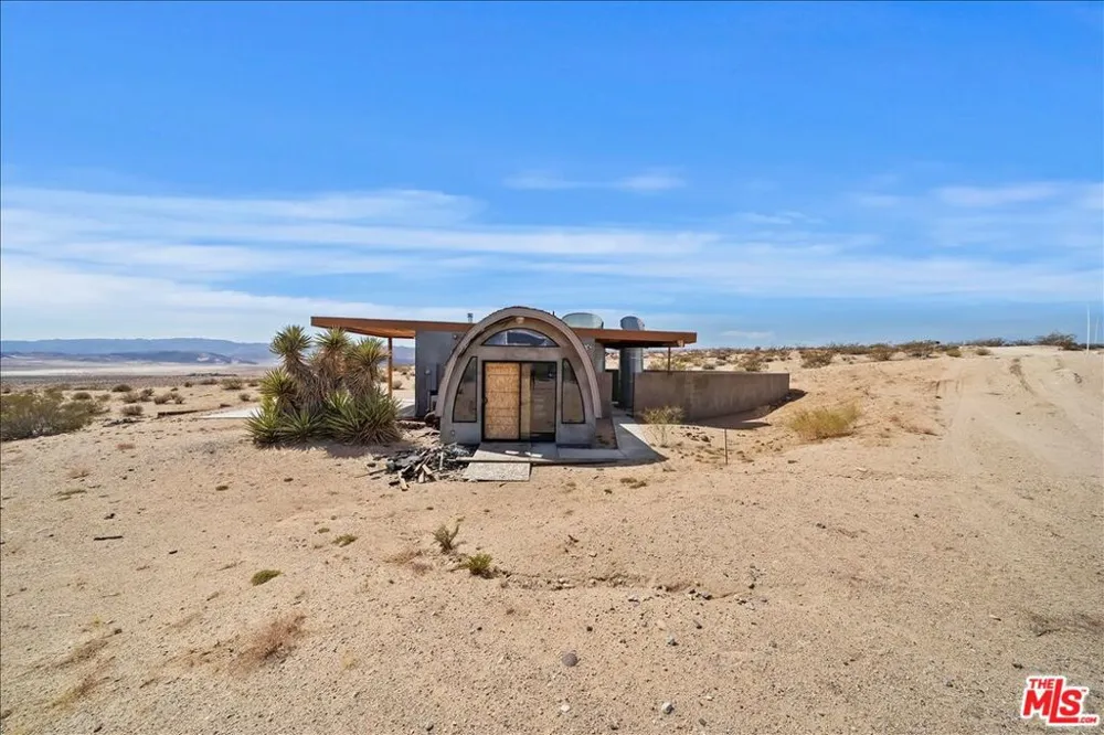 2373 Arizona Road Joshua Tree, CA 92252