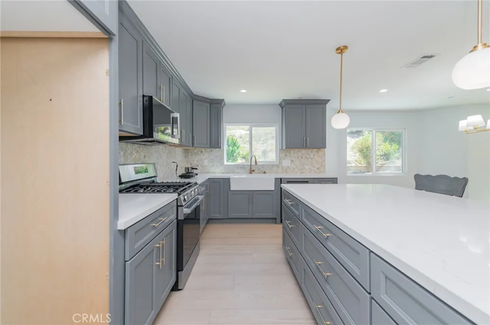 19420 Conway Springs Walnut, CA 91789
