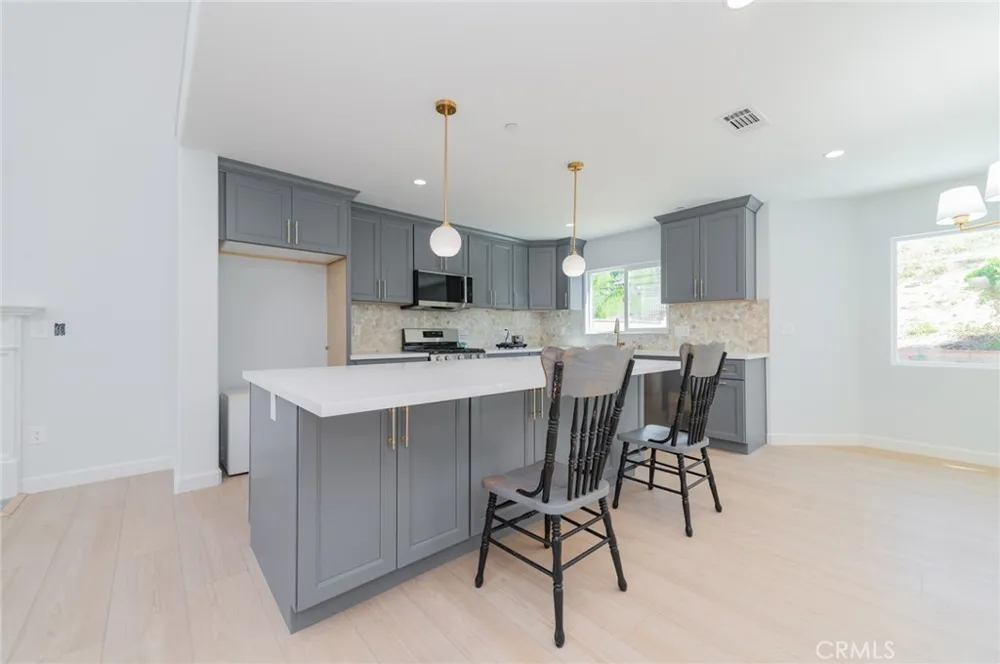 19420 Conway Springs Walnut, CA 91789