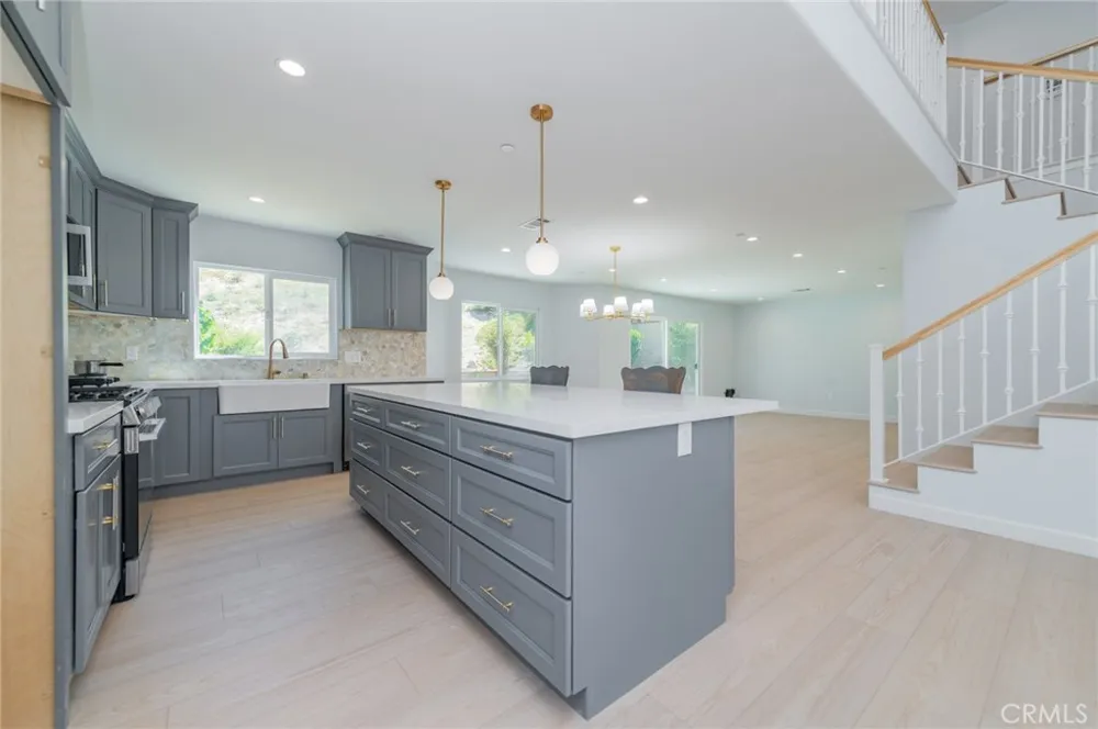 19420 Conway Springs Walnut, CA 91789