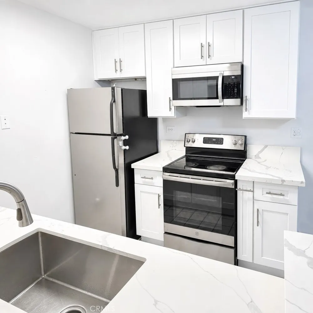 2300 S Hacienda Boulevard #G8 Hacienda Heights, CA 91745