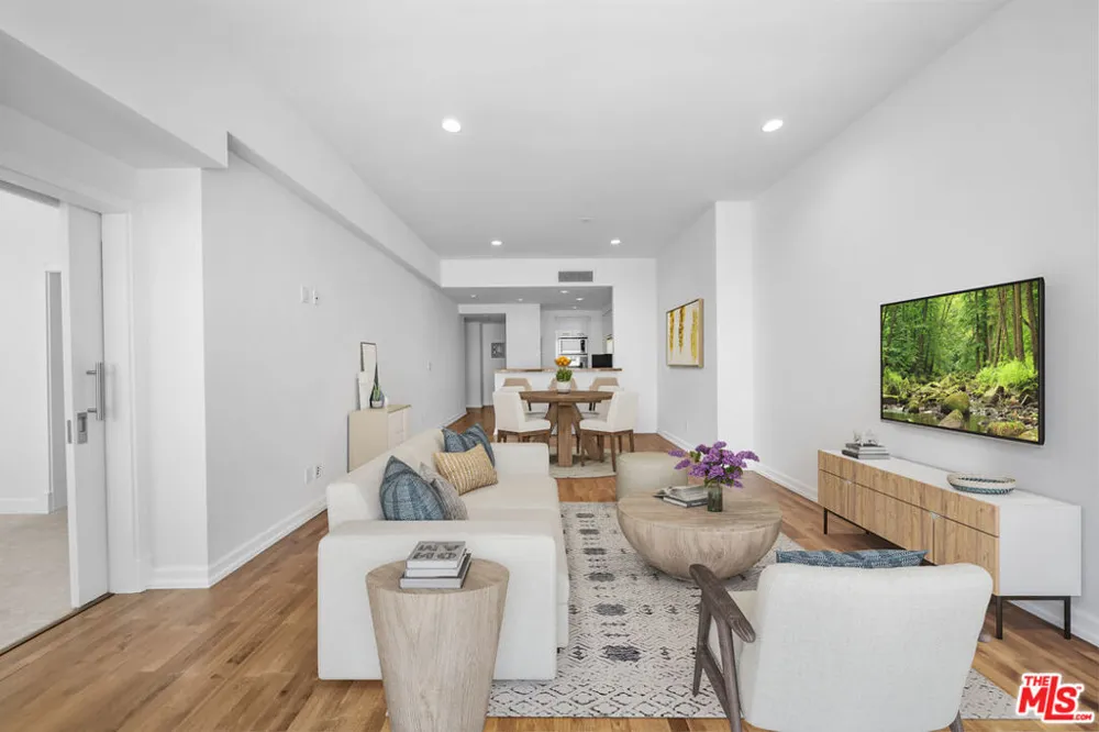 900 W OLYMPIC BOULEVARD #31E Los Angeles, CA 90015