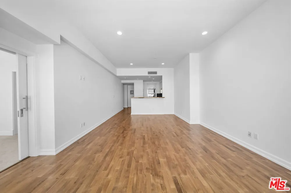 900 W OLYMPIC BOULEVARD #31E Los Angeles, CA 90015