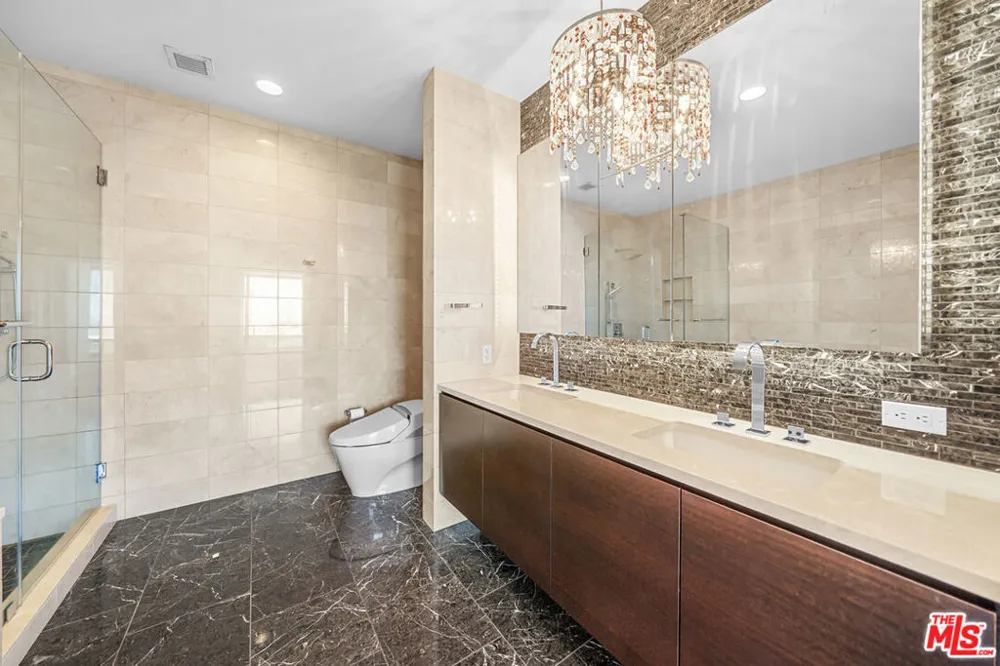 900 W OLYMPIC BOULEVARD #31E Los Angeles, CA 90015