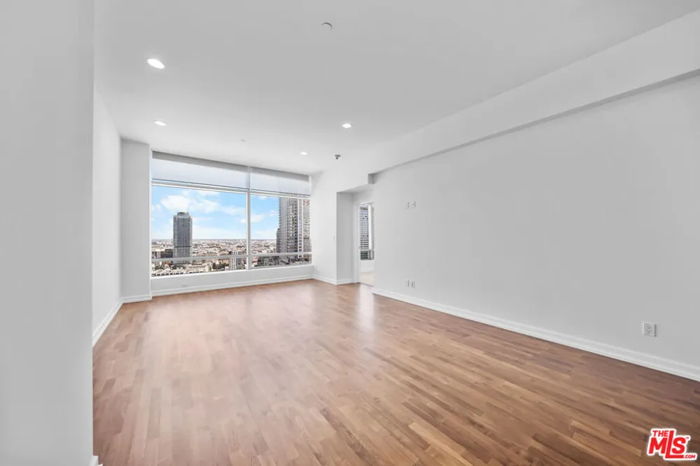 900 W OLYMPIC BOULEVARD #31E Los Angeles, CA 90015