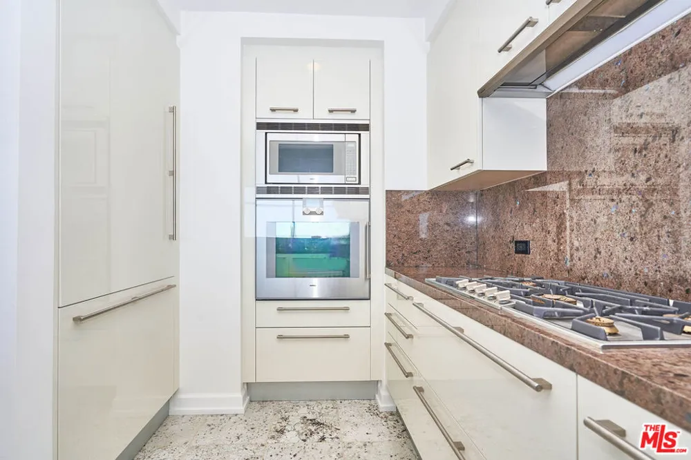 900 W OLYMPIC BOULEVARD #31E Los Angeles, CA 90015