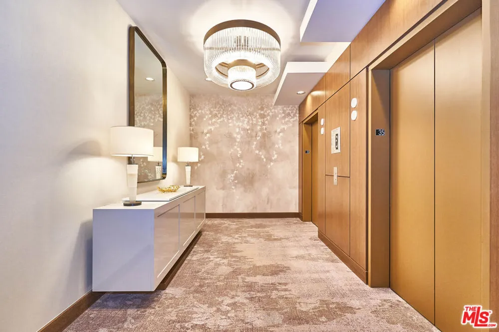 900 W OLYMPIC BOULEVARD #31E Los Angeles, CA 90015