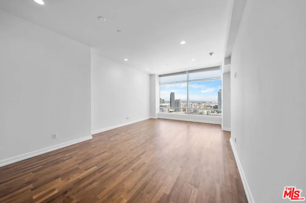 900 W OLYMPIC BOULEVARD #31E Los Angeles, CA 90015
