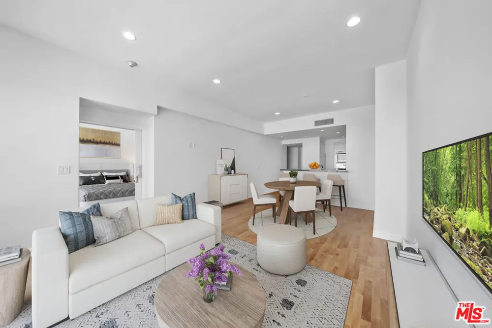 900 W OLYMPIC BOULEVARD #31E Los Angeles, CA 90015