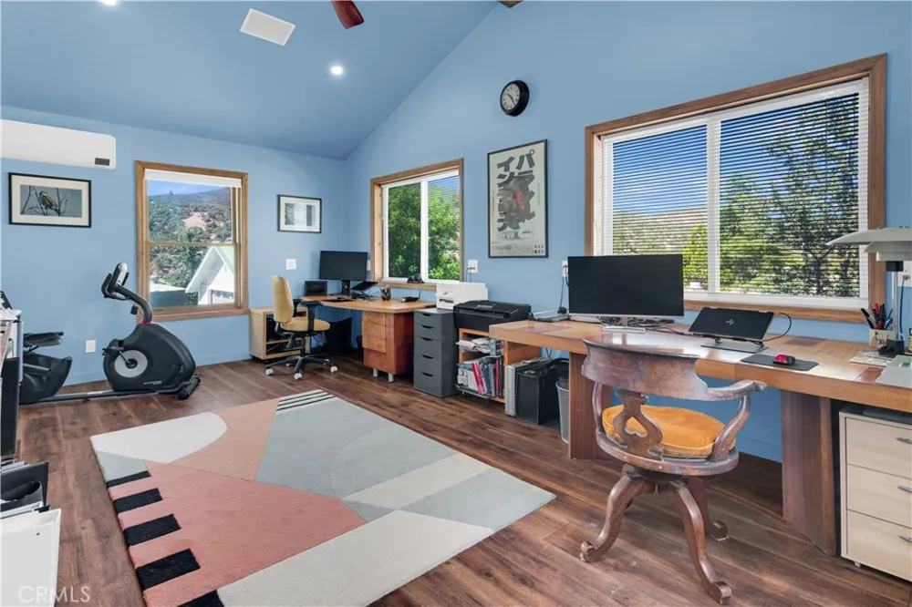 71182 Heinsen Bradley, CA 93426
